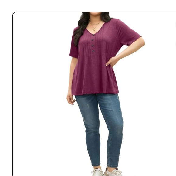 BloomChic Plus Size Solid Pleated Front Button Detail V Neck T-shirt - Picture 5 of 5